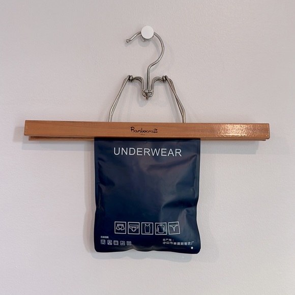 Yutata Men’s Floral Thong - Red (Large) - Picture 6 of 8